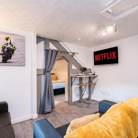 Dd Apartment 8 - Free Parking - Fast Wifi كاسل دونينغتون المظهر الخارجي الصورة